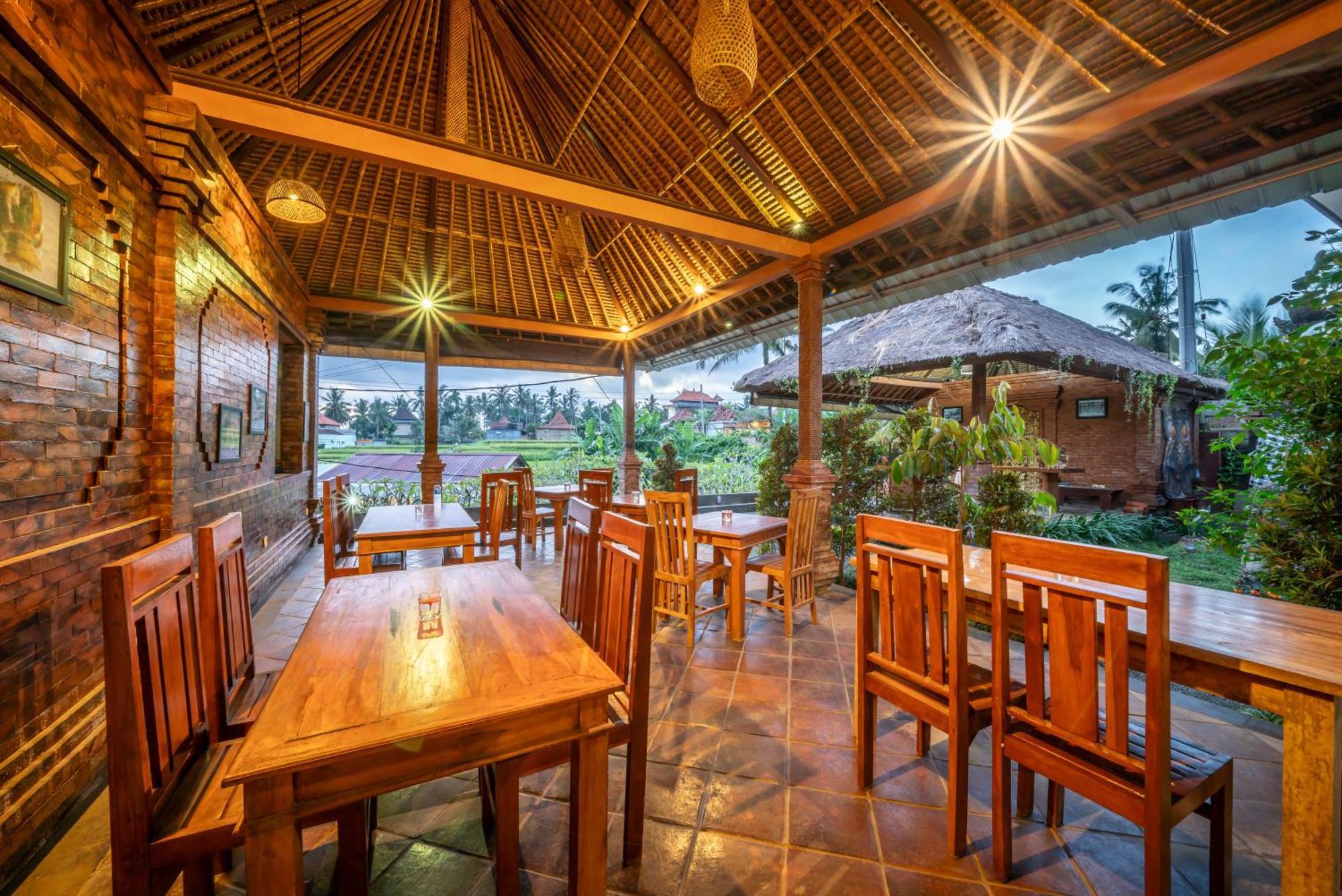 Uma Ubud Hotel Exterior foto