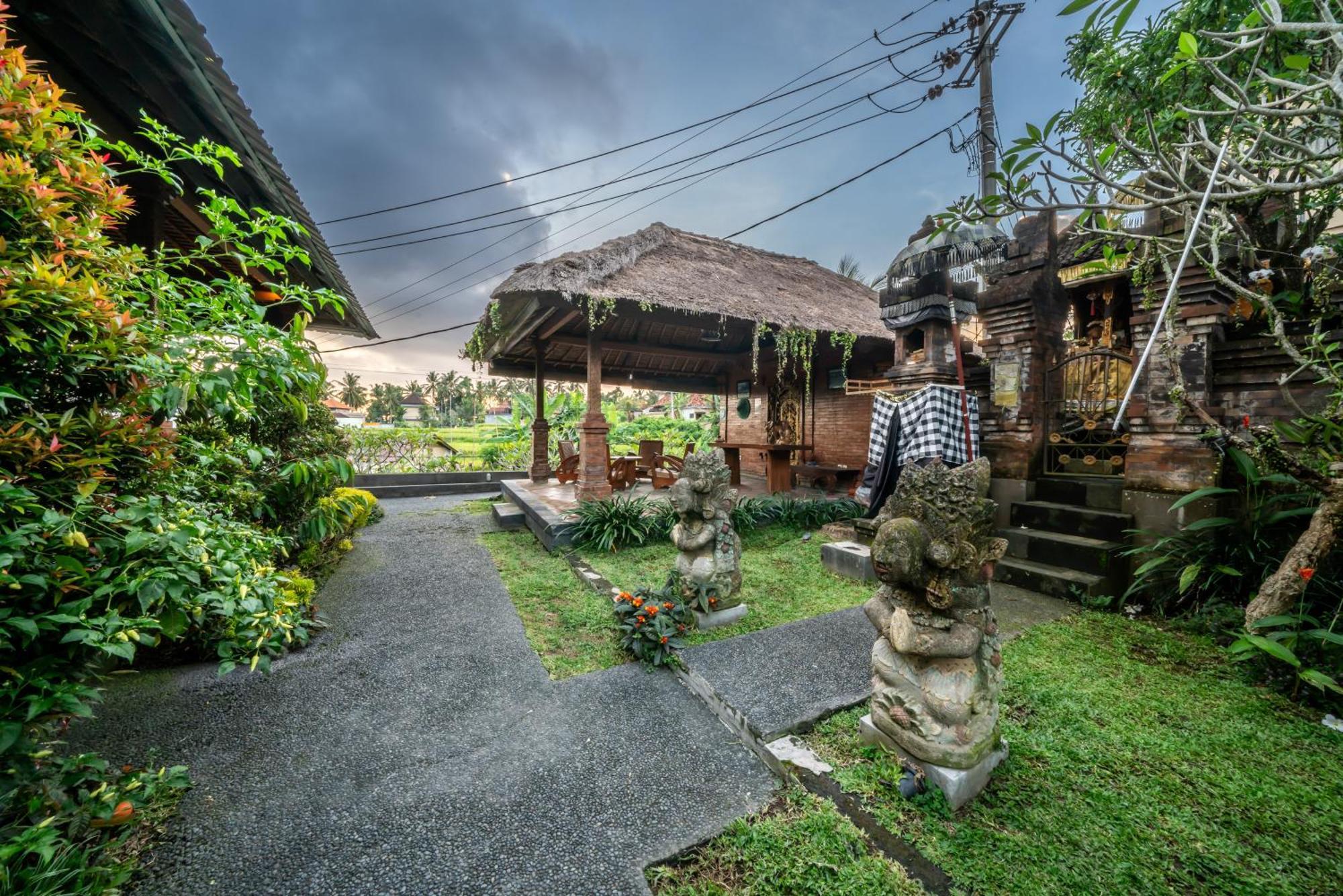 Uma Ubud Hotel Exterior foto